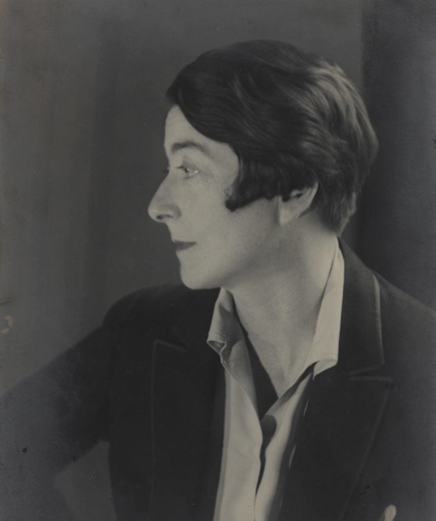 Eileen GRAY