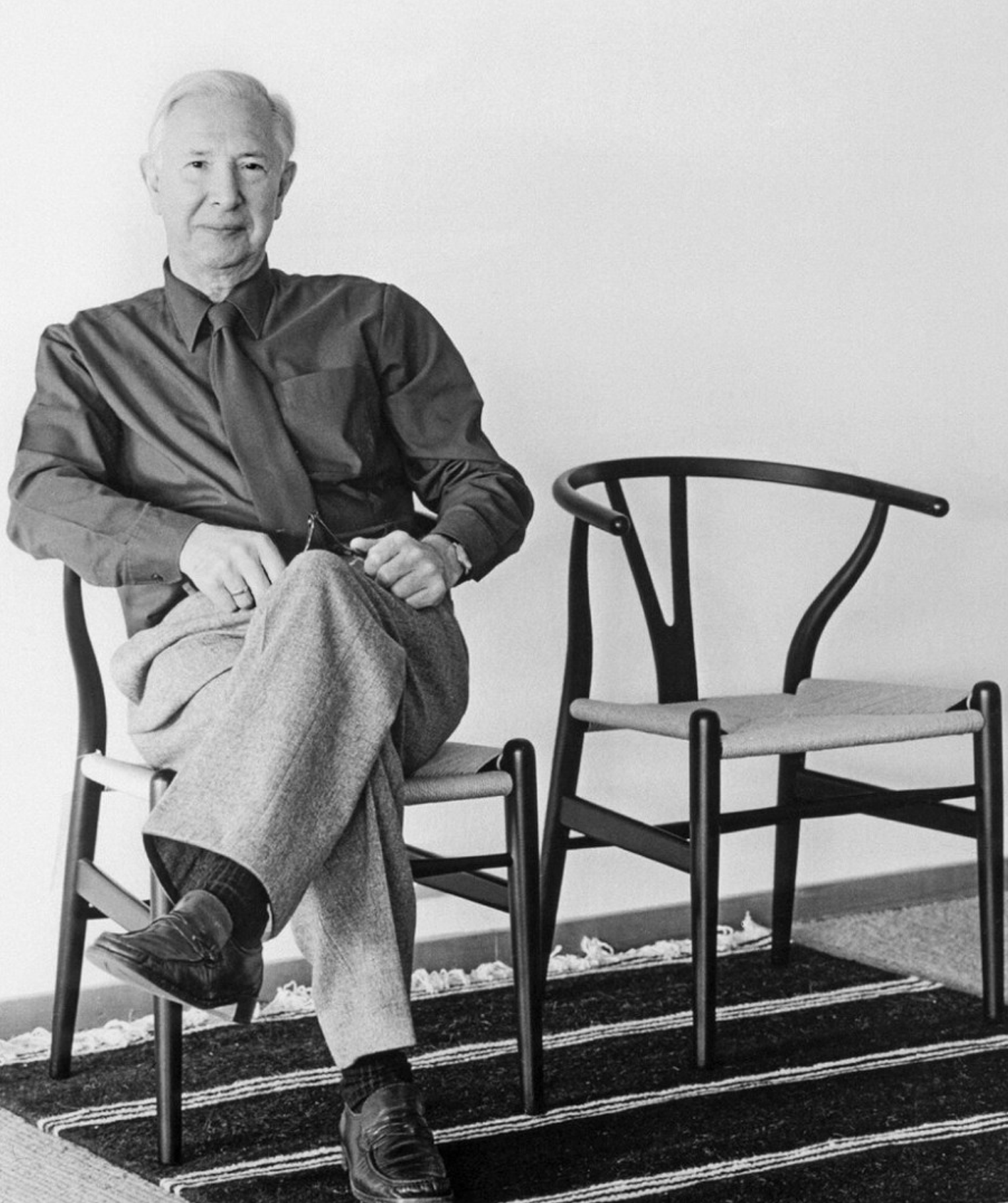 Hans J. WEGNER