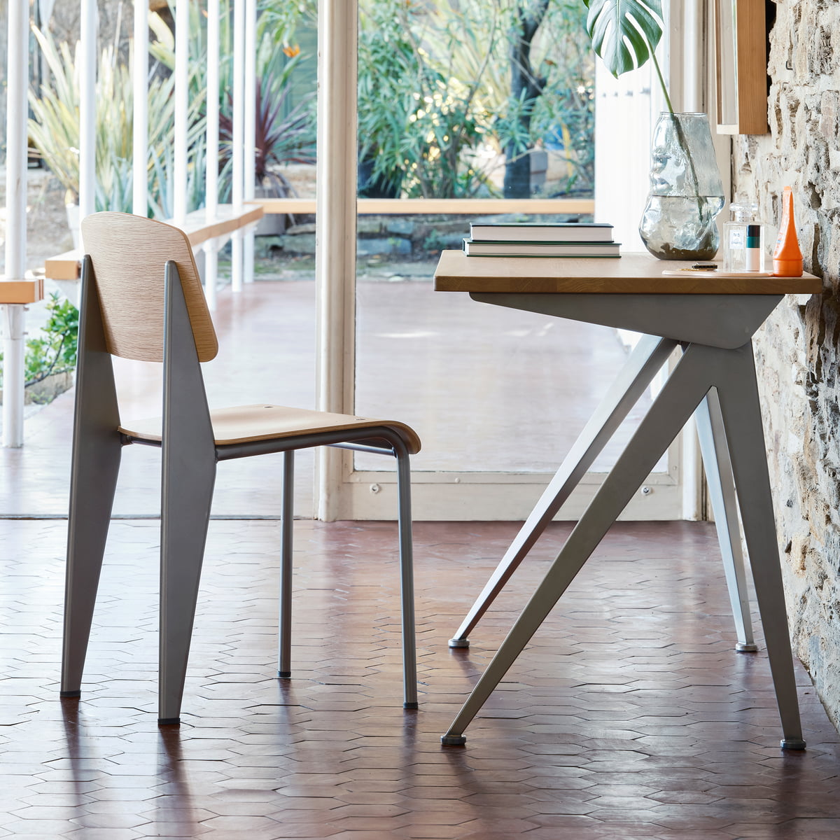 Angers Nantes Cholet Saumur Icones Chaise Standard Vitra 5