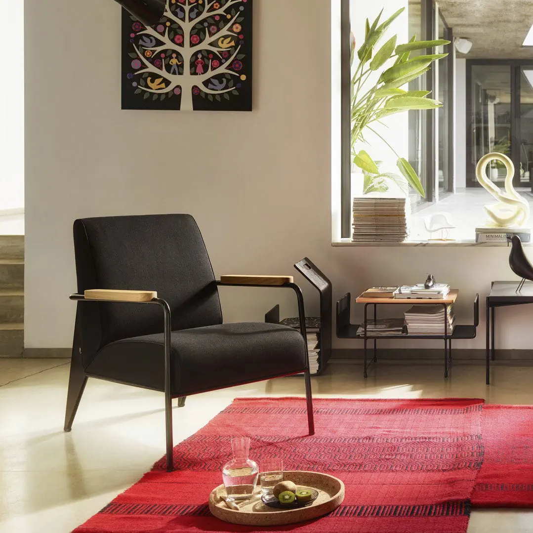 Angers Nantes Cholet Saumur Icones Chaise Vitra Fauteuil de salon Prouvé 2