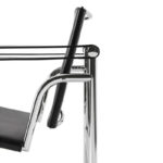 Angers Nantes Cholet Saumur bordeaux paris Tours Laval Poitiers Le Mans orleans Icones LC1 Cassina Le Corbusier noir cuir chrome