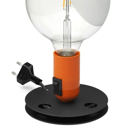 Angers Nantes Cholet Saumur Icones Flos Lampe A poser lampadina orange Castiglioni 0