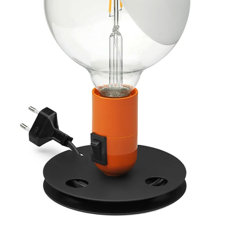 Angers Nantes Cholet Saumur Icones Flos Lampe A poser lampadina orange Castiglioni 0