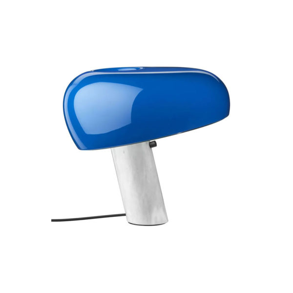 Angers Nantes Cholet Saumur Icones Flos Snoopy Bleu Marine Marbre Blanc Achille Castiglioni lampe de table