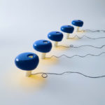 Angers Nantes Cholet Saumur Icones Flos Snoopy Bleu Marine Marbre Blanc Achille Castiglioni lampe de table 4