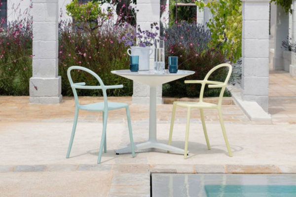 Angers Nantes Cholet Saumur Icones Kartell Chaise Généric C Blanc Mat philippe starck 5