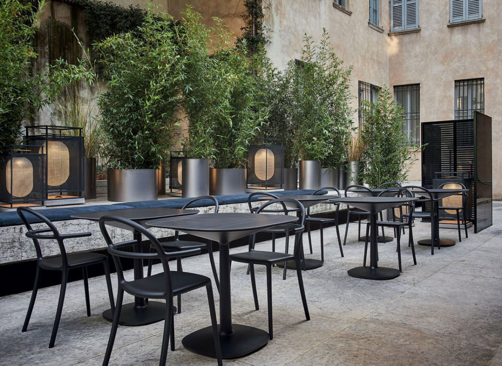 Angers Nantes Cholet Saumur Icones Kartell Chaise Généric C Noir Mat philippe starck 2