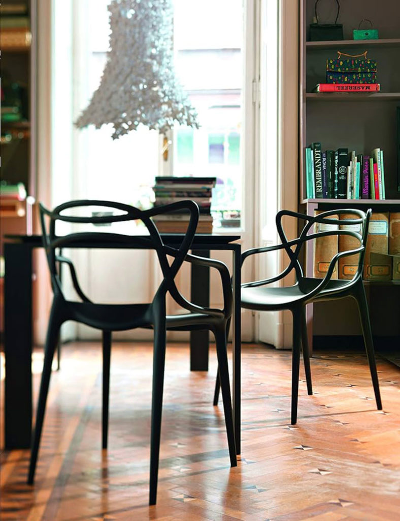 Angers Nantes Cholet Saumur Icones Kartell Chaise Masters Noir philippe starck 5