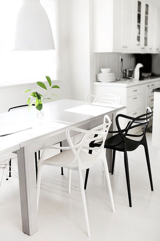 Angers Nantes Cholet Saumur Icones Kartell Chaise Masters Noir philippe starck 7