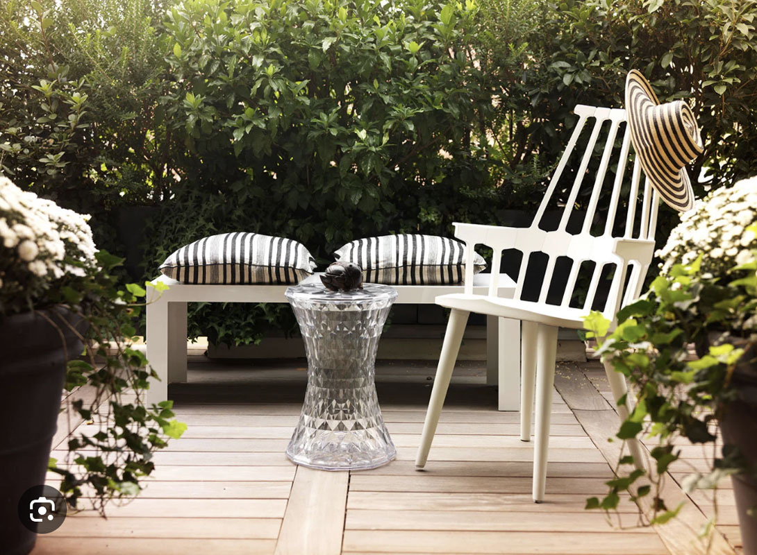 Angers Nantes Cholet Saumur Icones Kartell fauteuil chaise Comback Blanc Patricia Urquiola 4