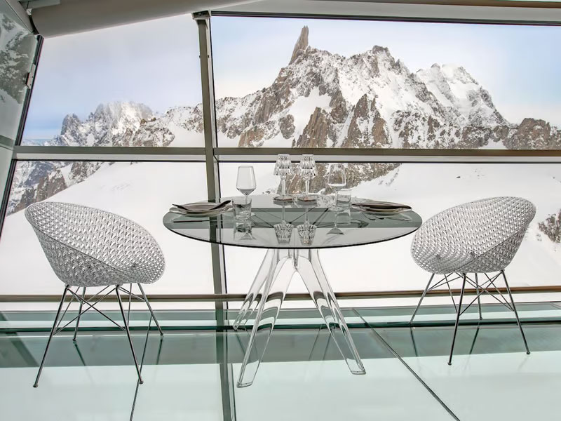 Angers Nantes Cholet Saumur Icones Kartell fauteuil chaise Smatrik Blanc Chrome Tokujin Yoshioka 7