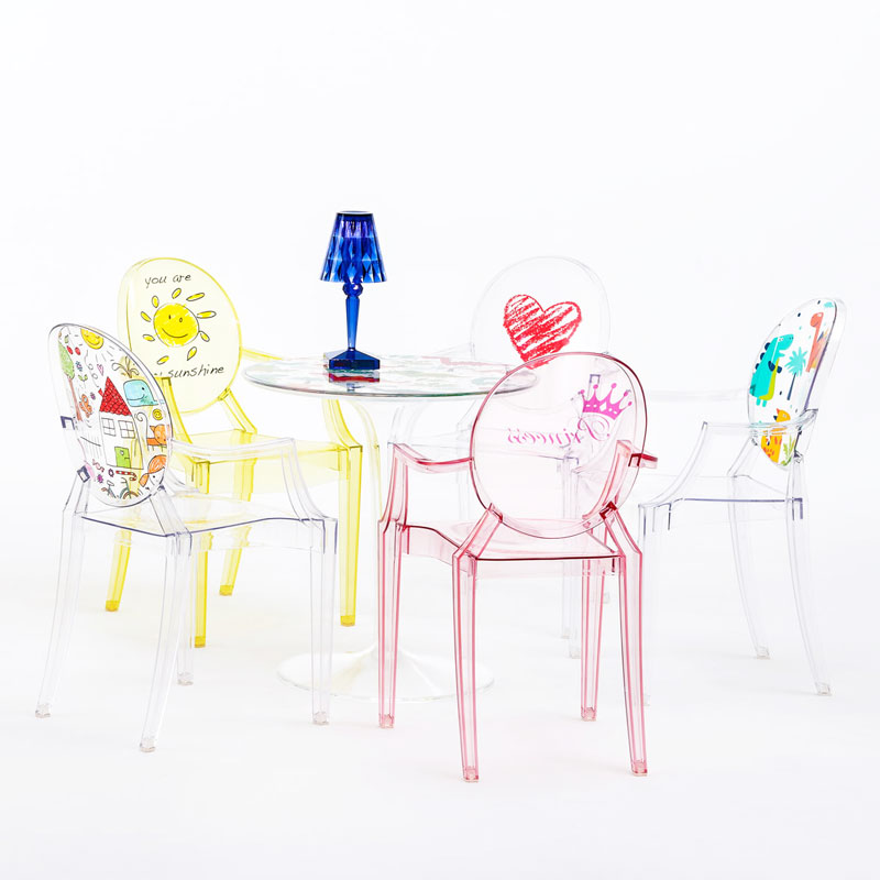 Angers Nantes Cholet Saumur Icones Kartell fauteuil cristal transparent Loulou Coeur philippe starck 7