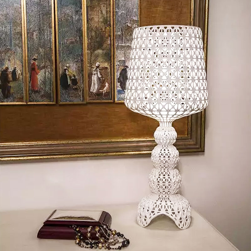 Angers Nantes Cholet Saumur Icones Kartell kabuki transparent lampe a poser Blanc Ferruccio Laviani