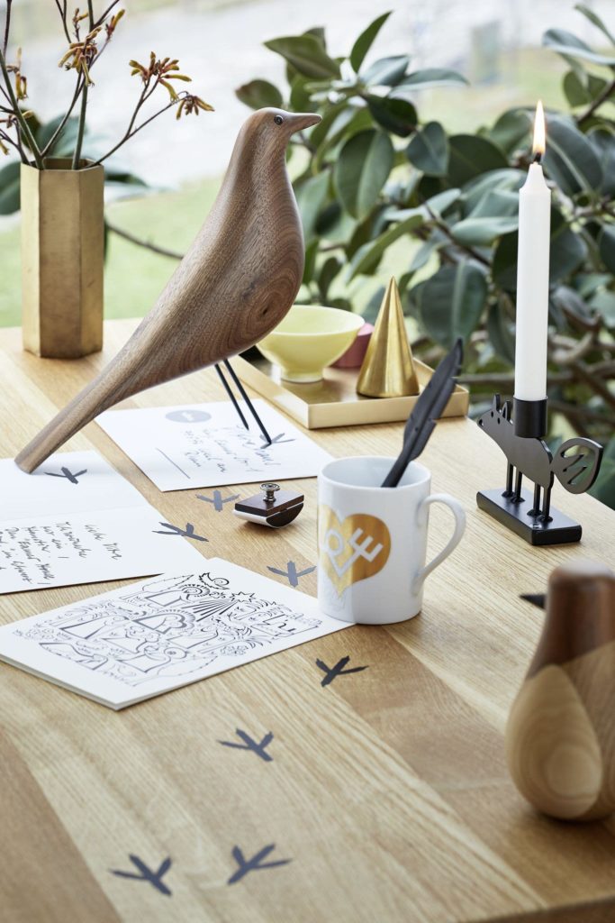 Angers Nantes Cholet Saumur Icones Objet Vitra deco eames house bird noyer 13
