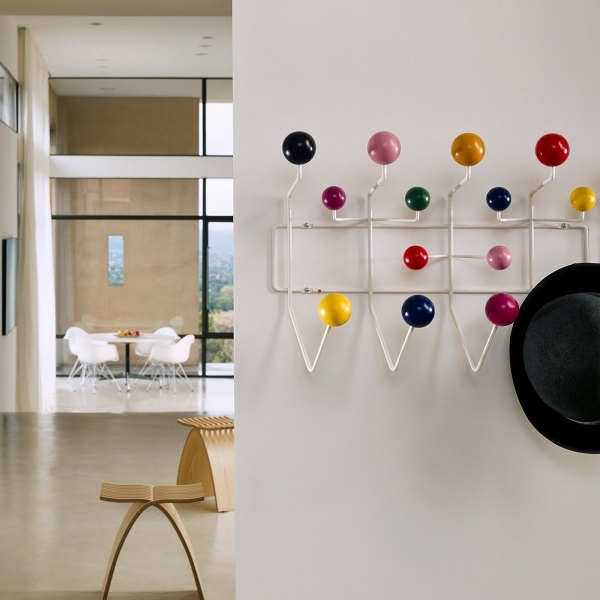Angers Nantes Paris Mans Bordeaux Rennes Tours Icones Objet Vitra deco multicolor Bois Eames porte manteau hang it All 1