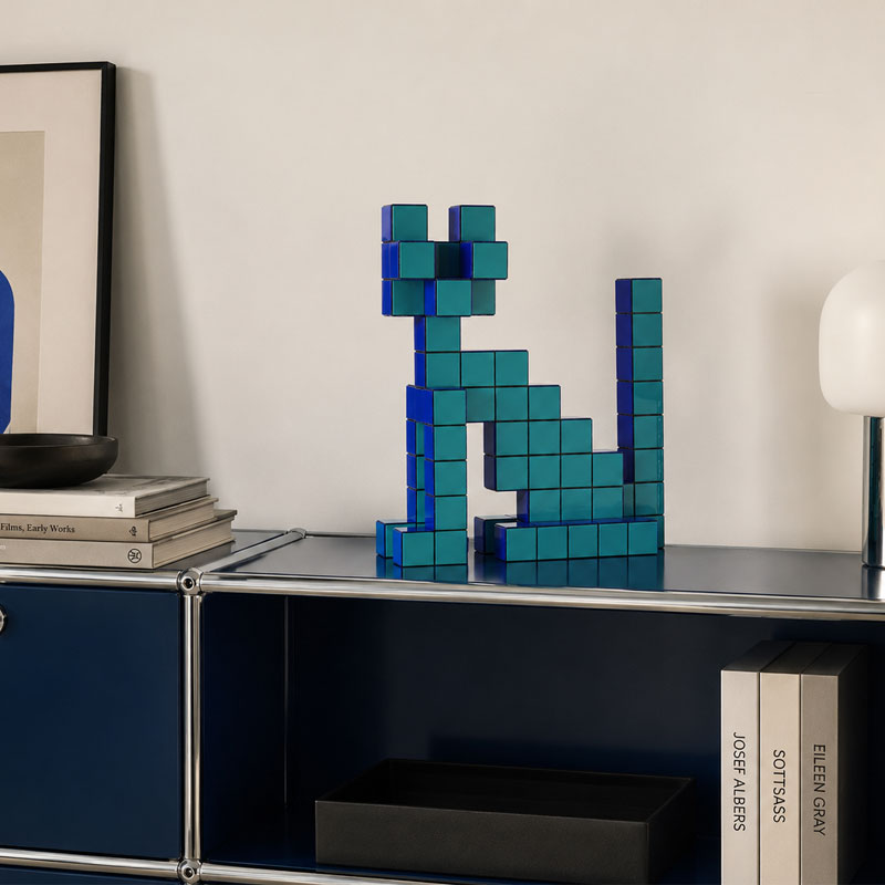 Vitra Panton Cubes Cat chat Bleu Objet deco Sculpture Animaux geometrie Verner Panton Icônes Angers Nantes Paris Bordeaux Nice Tours Mans Rennes 6