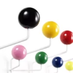 Angers_Nantes_Paris_Mans_Bordeaux_Rennes-Tours_Icones_Objet-Vitra-multicolor_Bois_Eames-porte-manteau-hang-it-All_0