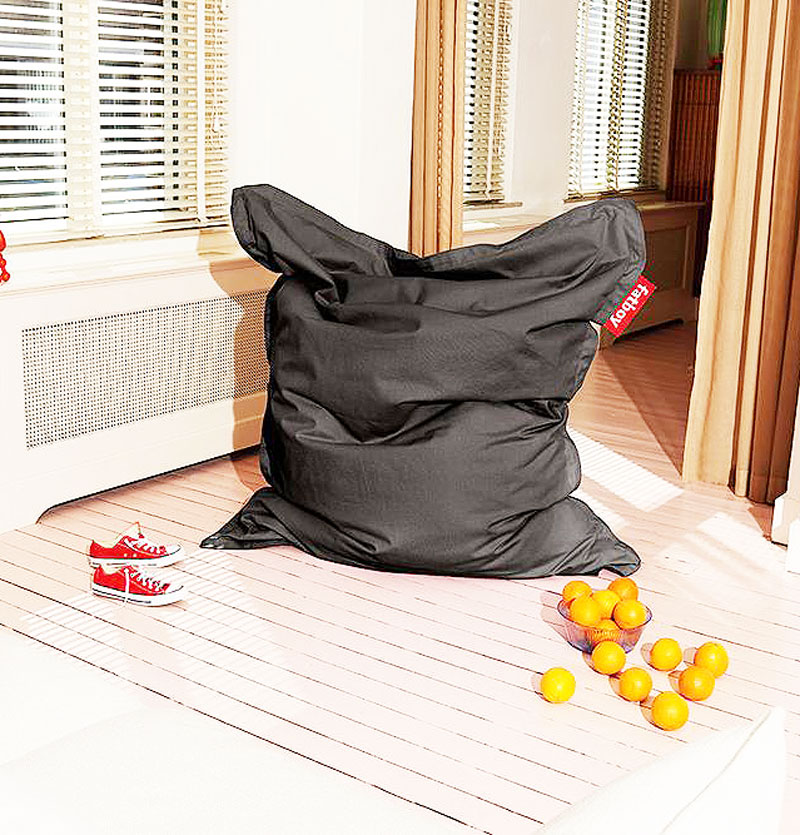 Angers Nantes Cholet Saumur Icones Fatboy Pouf Original Stonewash mobilier exterieur Outdoor Rock Grey Jukka Setälä 4