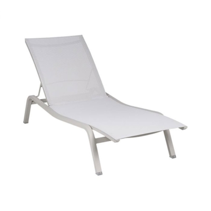 Angers Nantes Cholet Saumur Icones Fermob bain de soleil muscade Outdoor mobilier exterieur Alize Pascal Mourgue 