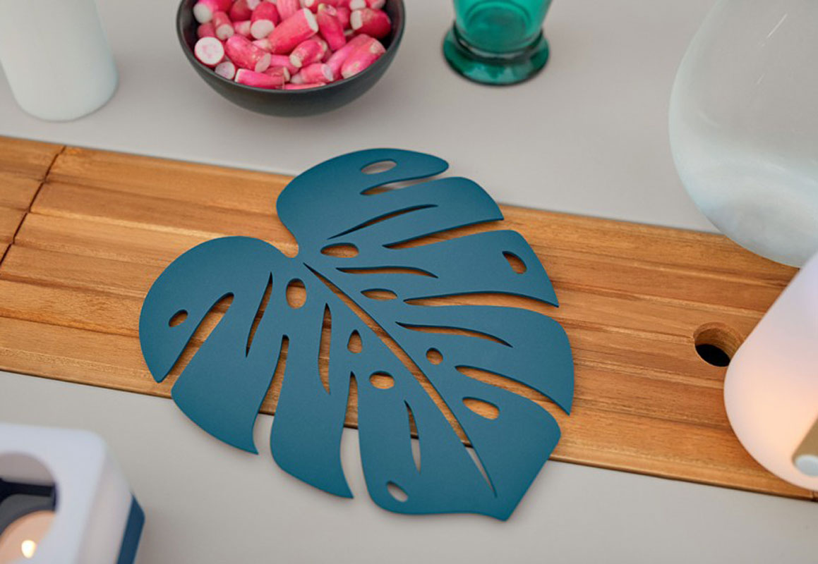 Angers Nantes Cholet Saumur Icones Fermob dessous de plat monstera bleu acapulco outdoor accesoire objet 4