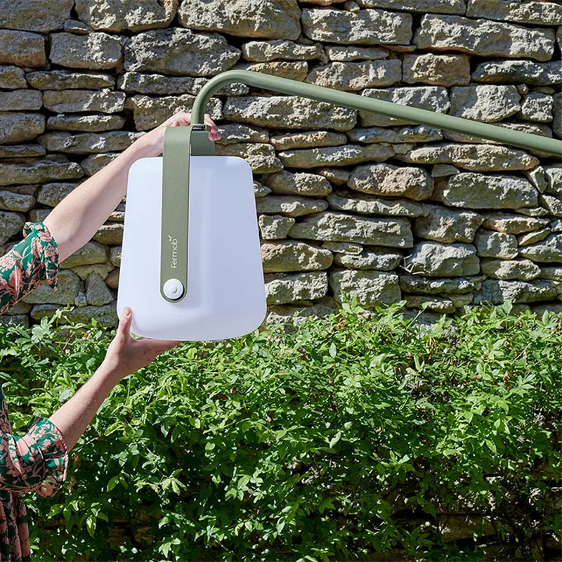 Angers Nantes Cholet Saumur Icones Fermob grand deporté pied lampe Balad Batterie 38 outdoor cactus Tristan Lohner 1