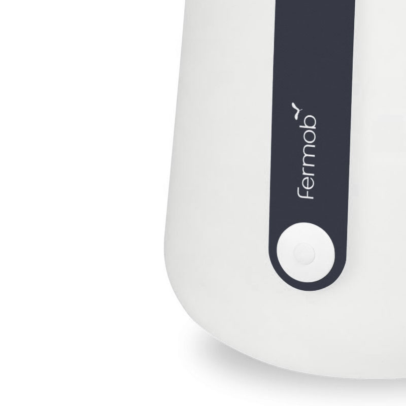 Angers Nantes Cholet Saumur Icones Fermob lampe Balad Batterie 25 outdoor carbone Tristan Lohner 0