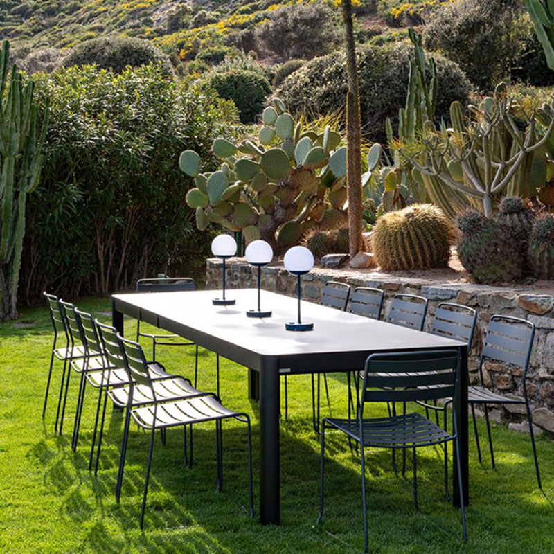 Angers Nantes Cholet Saumur Icones Fermob lampe Moon 40 outdoor carbone Tristan Lohner 2