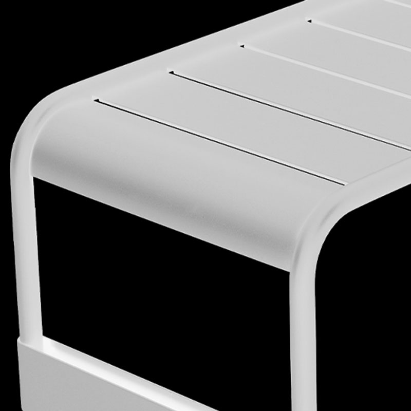 Angers Nantes Cholet Saumur Icones Fermob repose pied table basse Outdoor mobilier exterieur Blanc coton Sofia frederic 54