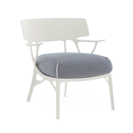 Angers Nantes Cholet Saumur Icones Kartell Fauteuil A.I outdoor Blanc Mat blanc Marine Bleu mat blanc Philippe Starck 