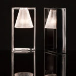 Angers Nantes Cholet Saumur Icones Kartell Lampe a poser Light Air cristal transparent Eugeni Quitllet 2