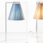 Angers Nantes Cholet Saumur Icones Kartell Lampe a poser Light Air cristal transparent tissu bleu Eugeni Quitllet3