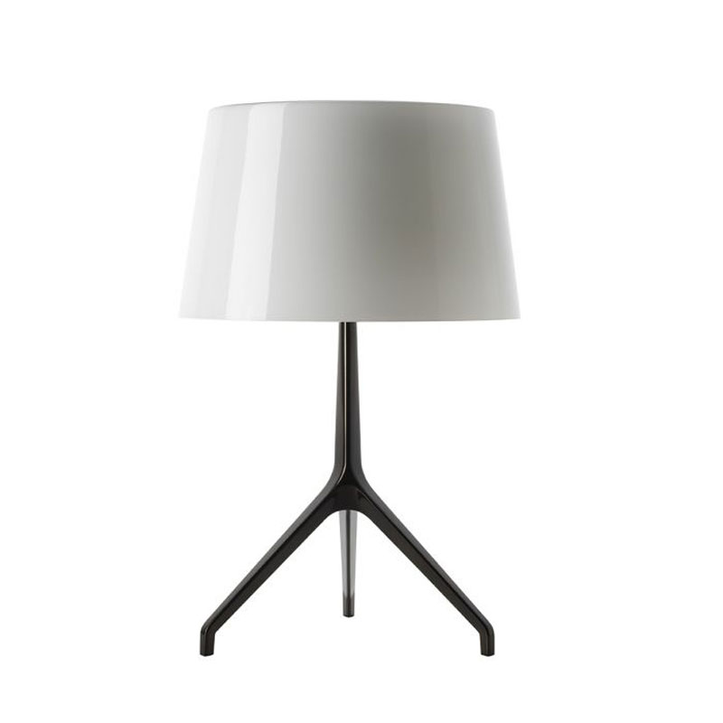 Angers Nantes Cholet Saumur Icones Kartell Lampe a poser Lumiere Lumière XXS aluminium chromé noir Foscarini Blanc Rodolfo Dordoni