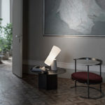 Angers Nantes Cholet Saumur Icones Kartell Lampe a poser Nile Blanc Carrare marbre foscarini Rodolfo Dordoni 10