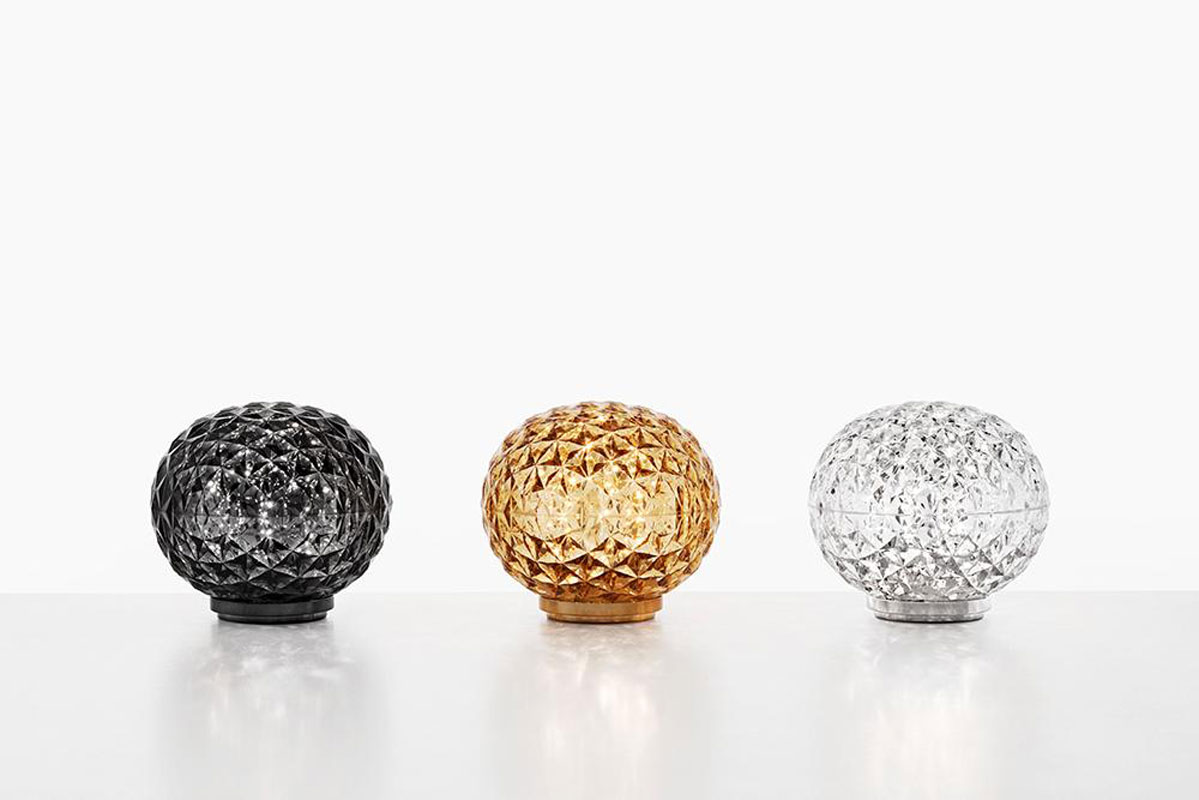 Angers Nantes Cholet Saumur Icones Kartell Lampe a poser mini Planet Gris Fumé Tokujin Yoshioka 3