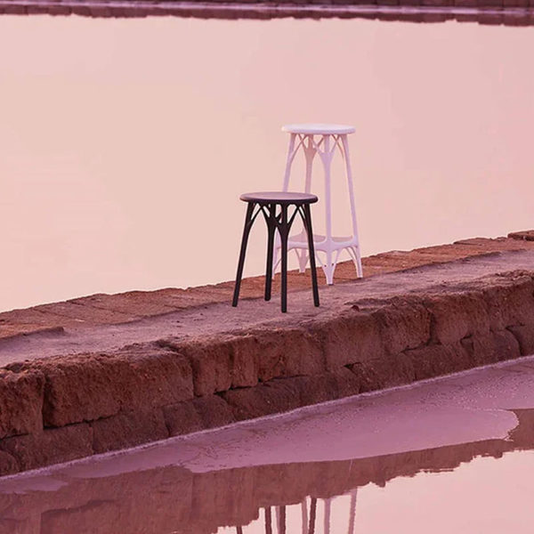 Angers Nantes Cholet Saumur Icones Kartell Tabouret Stool Bas Blanc mat philippe starck 3