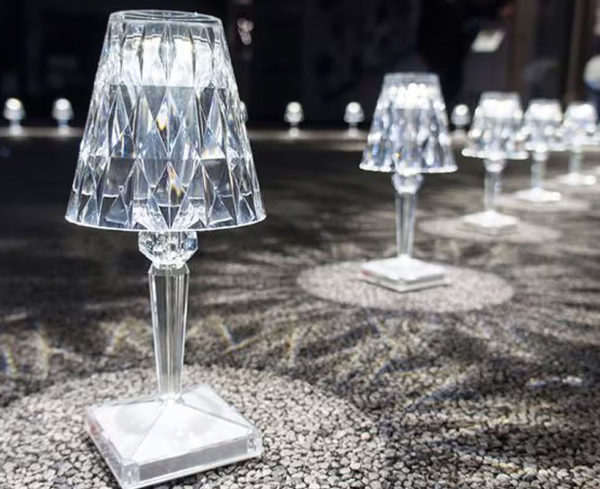 Angers Nantes Cholet Saumur Icones Kartell Tea lampe a poser Batterie Battery cristal Ferruccio Laviani 6