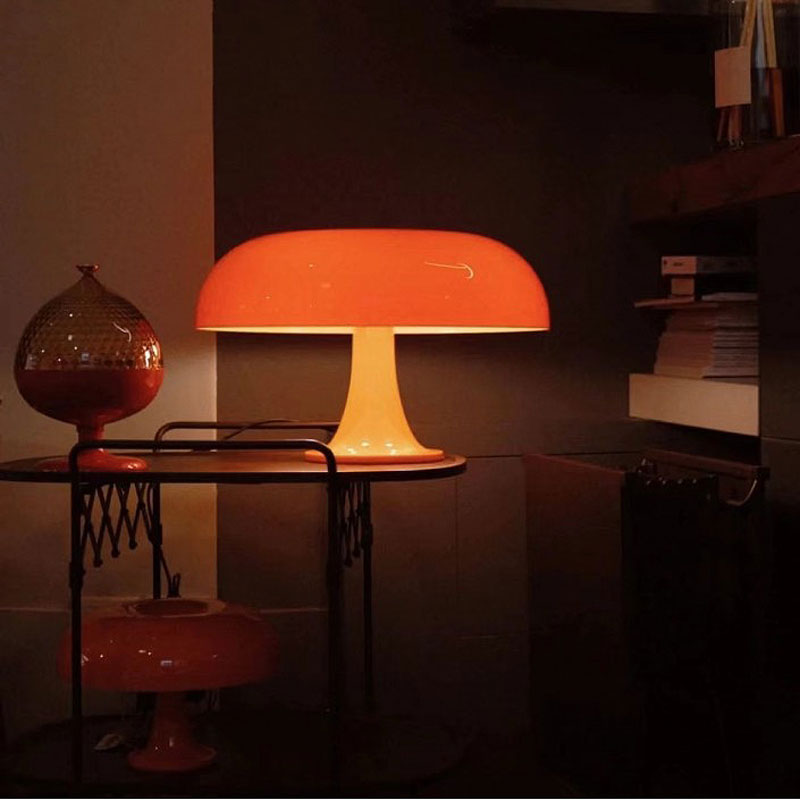 Angers Nantes Cholet Saumur Icones Artemide Lampe a poser Nessino Orange Giancarlo Mattioli 6