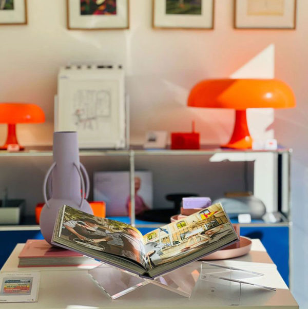 Angers Nantes Cholet Saumur Icones Artemide Lampe a poser Nesso Orange Giancarlo Mattioli