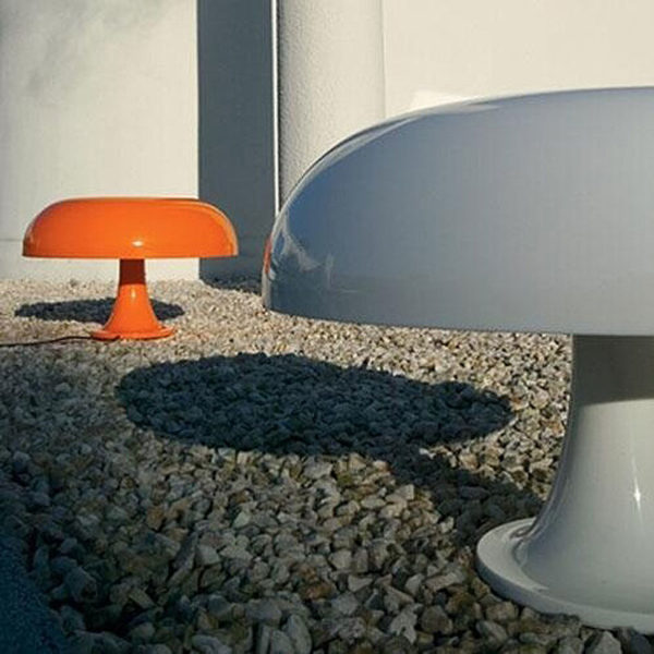Angers Nantes Cholet Saumur Icones Artemide Lampe a poser Nesso Orange Giancarlo Mattioli 1