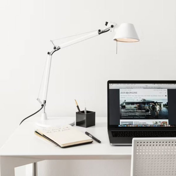 Angers Nantes Cholet Saumur Icones Artemide Lampe de bureau Tolomeo Micro Blanc brillant Aluminium Michele De Lucchi 1