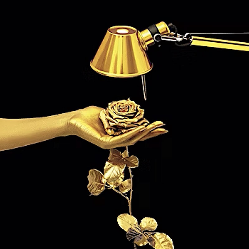 Angers Nantes Cholet Saumur Icones Artemide Lampe de bureau Tolomeo Micro gold or oro Aluminium Michele De Lucchi 9