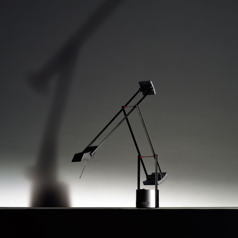 Angers Nantes Cholet Saumur Icones Artemide Lampe de bureau table Tizio Noir Richard Sapper 11