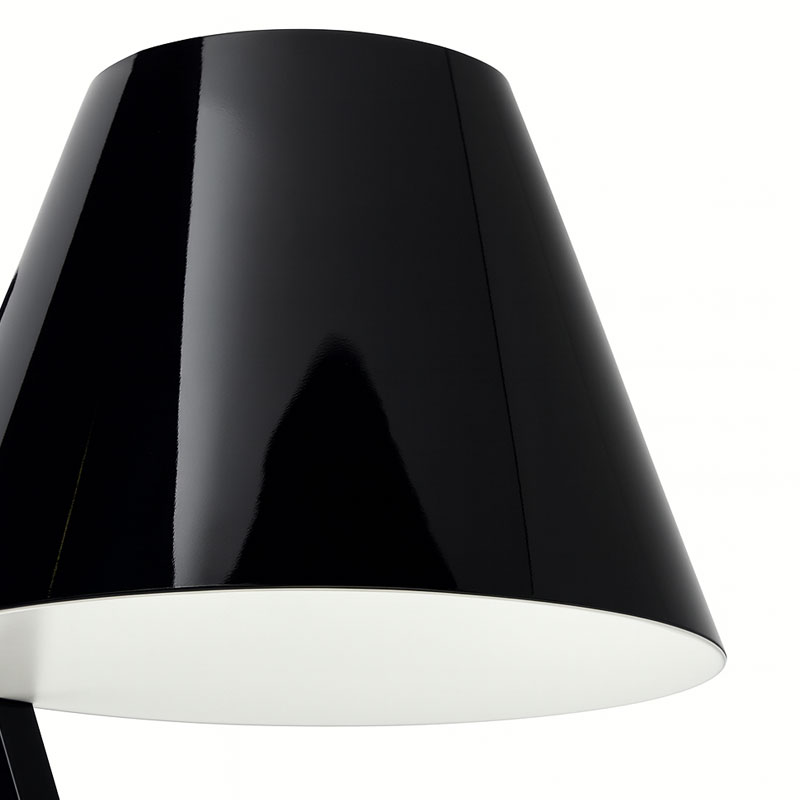 Angers Nantes Cholet Saumur Icones Artemide Lampe de table La Petite noir Quaglio Simonelli 01