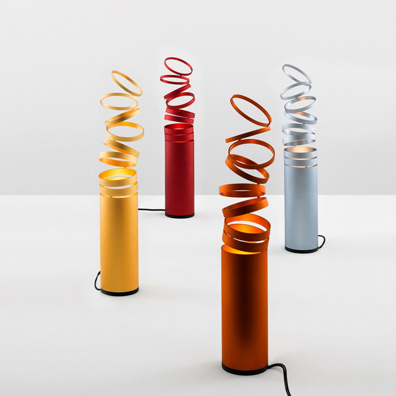 Angers Nantes Cholet Saumur Icones Artemide lampe a poser Decompose light orange alumium anodisé Atelier Oï