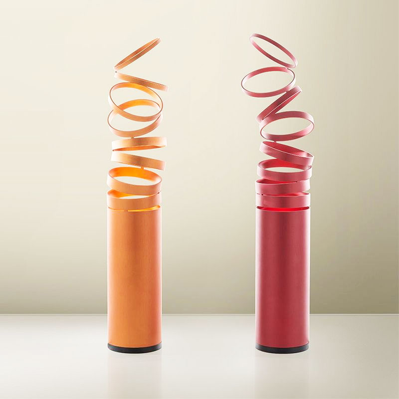 Angers Nantes Cholet Saumur Icones Artemide lampe a poser Decompose light orange alumium anodisé Atelier Oï 6