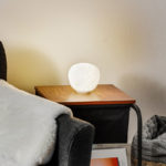 Angers Nantes Cholet Saumur Icones Artemide lampe de table chevet Méteorite verre blanc Pio & Tito Toso 4