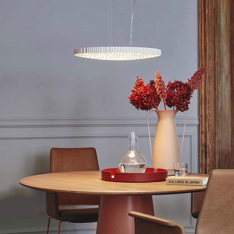Angers Nantes Cholet Saumur Icones Artemide suspension Calipso Alveole nid d'abeille blanc Neil Poulton