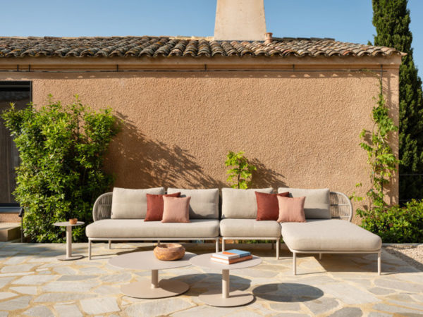 Angers Nantes Cholet Saumur Icones Canapé Vincent Sheppard Kodo mobilier exterieur outdoor lounge Studio Segers Cocoon Almond 5