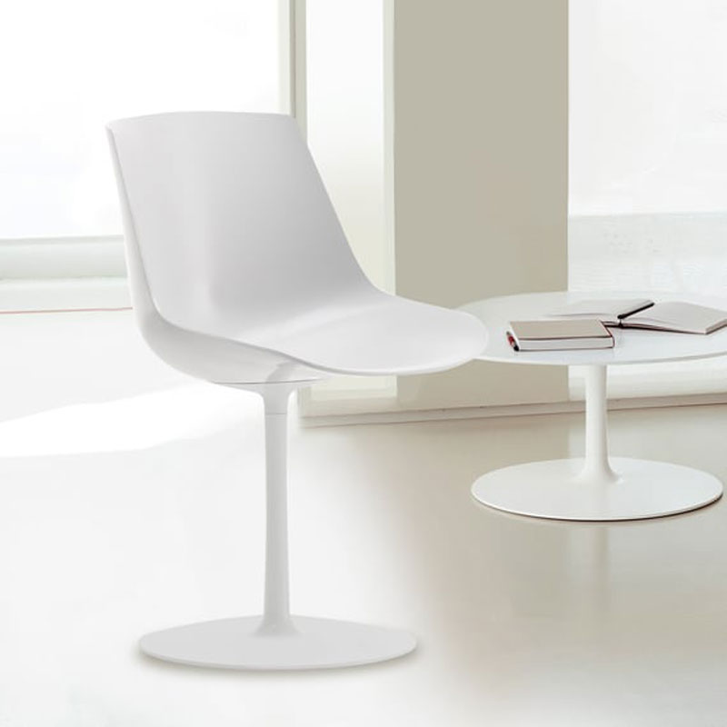 Angers Nantes Cholet Saumur Icones Chaise Flow Chair Blanc  Mdf Italia Jean Marie Massaud pied central pivotant 5