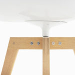 Angers Nantes Cholet Saumur Icones Fauteuil Flow Chair Blanc mat Soft Touch Mdf Italia Jean Marie Massaud pied Chêne pivotant 2